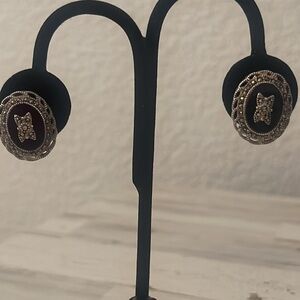 Beautiful Vintage Silver Marcasite Clip Earrings.